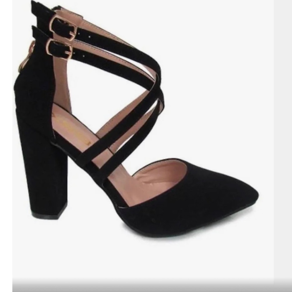 EUC X2B Black strappy heels